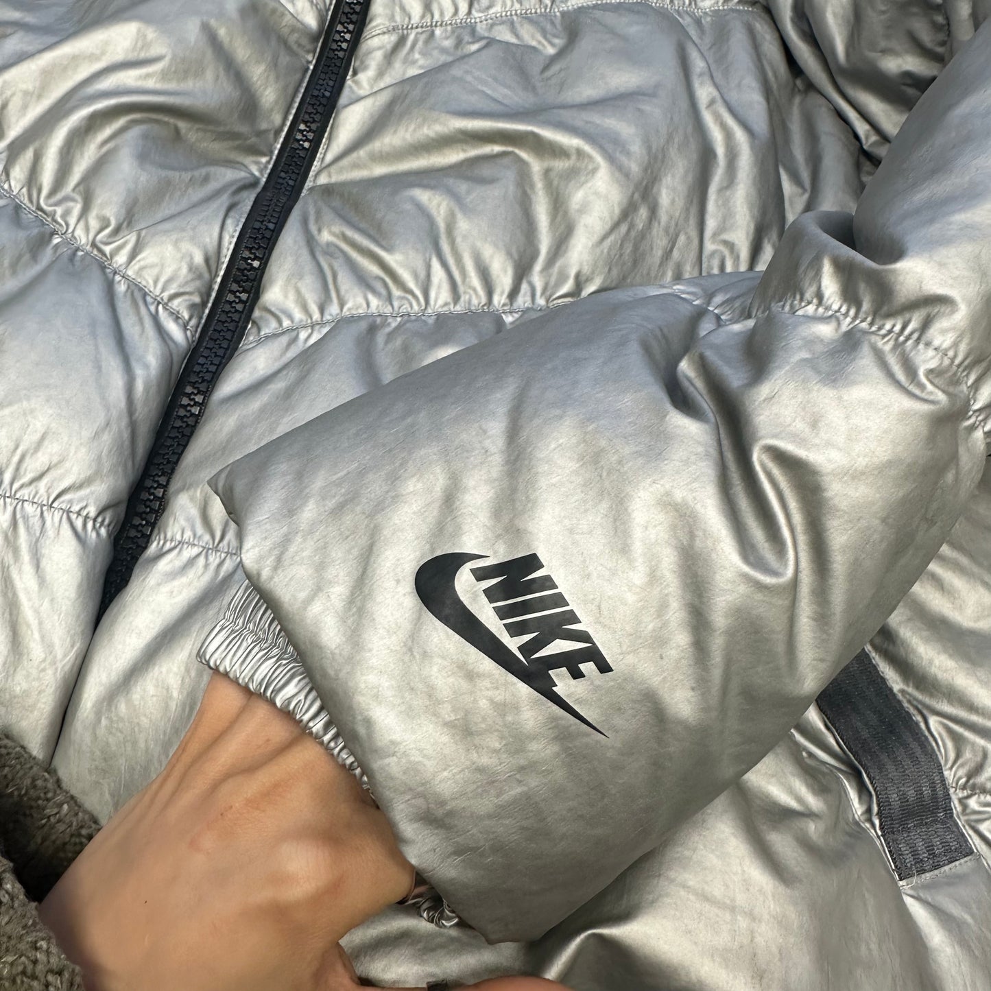 00's nike silver puffer coat