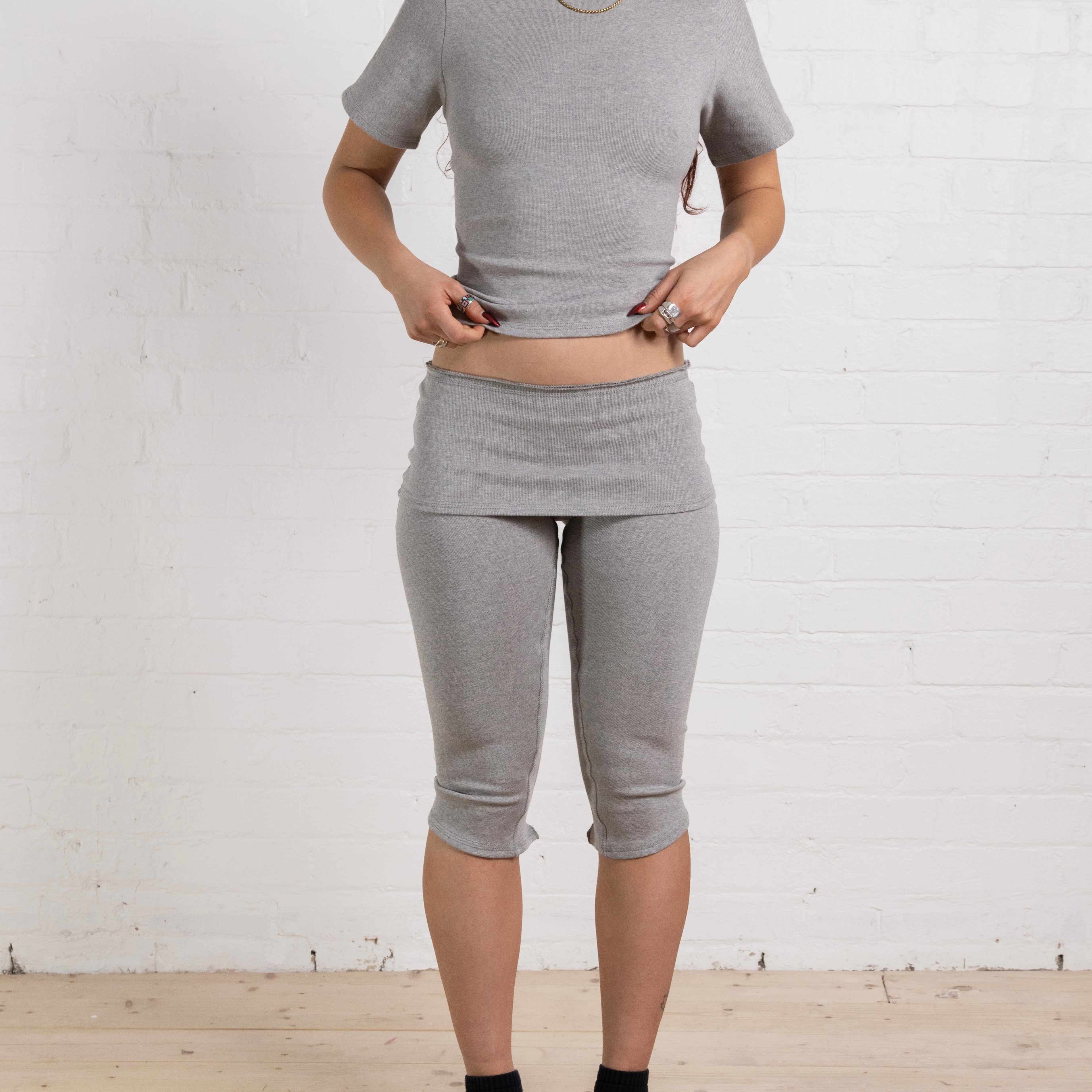 shea capri - grey
