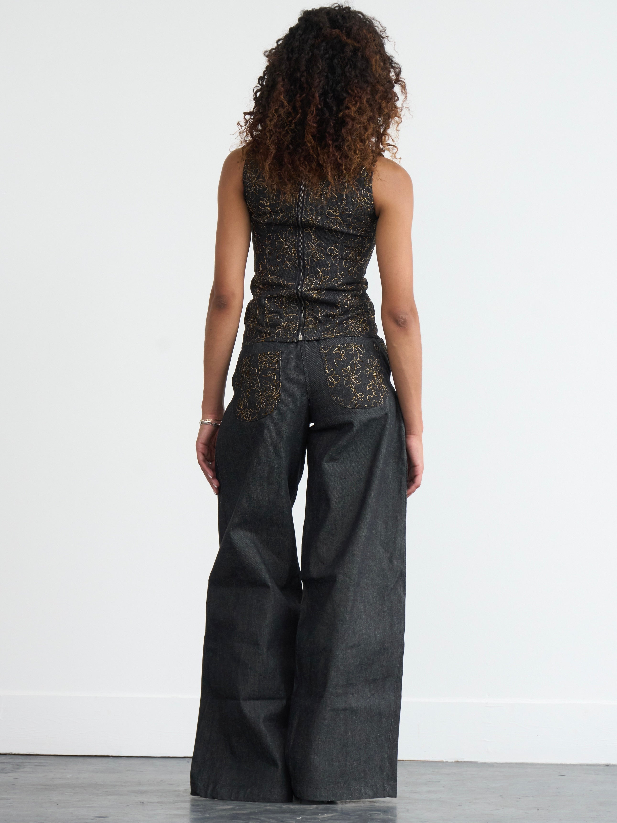 tommy jean - embroidered charcoal denim