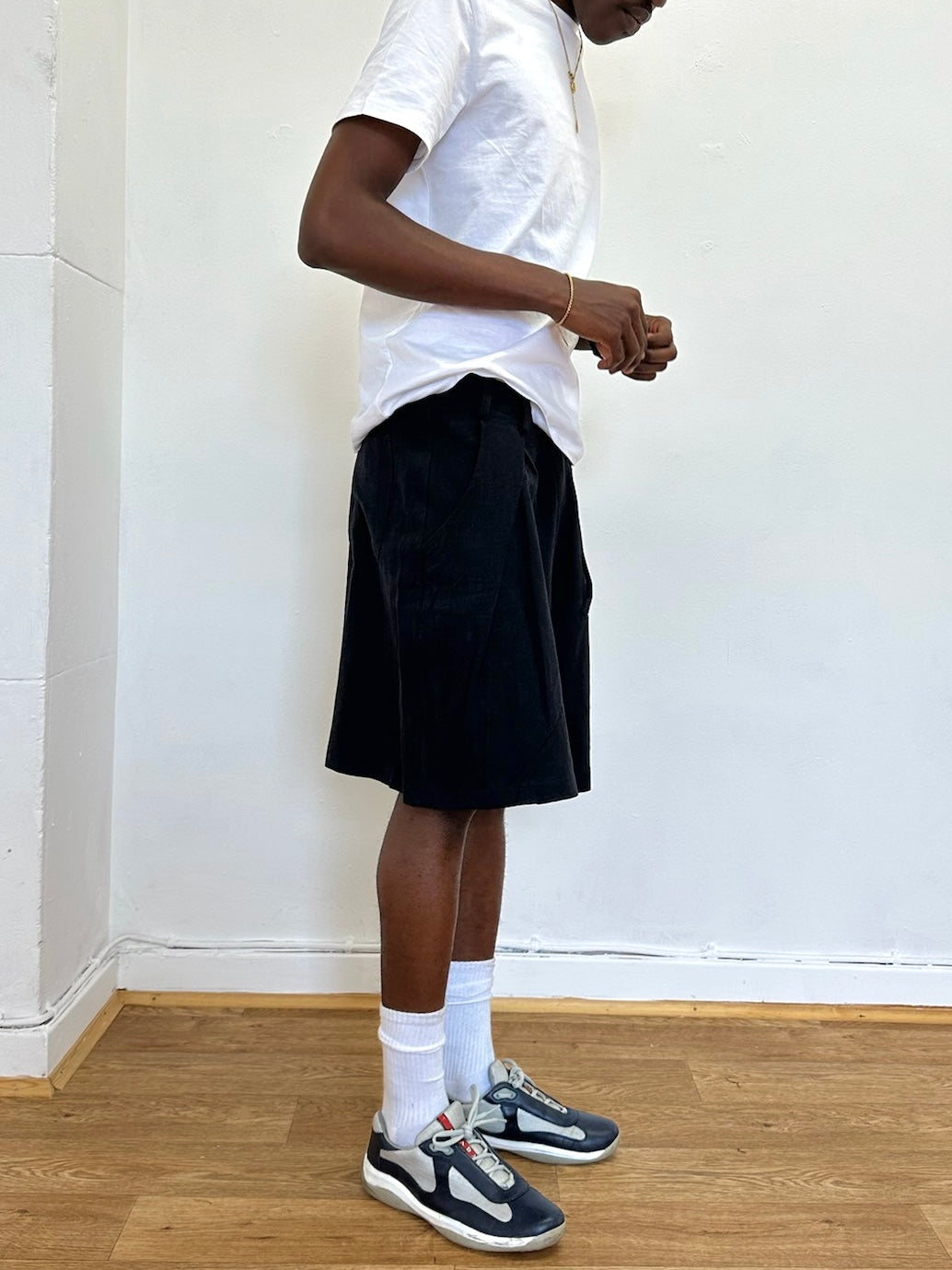 Lake Short - schwarzes Leinen