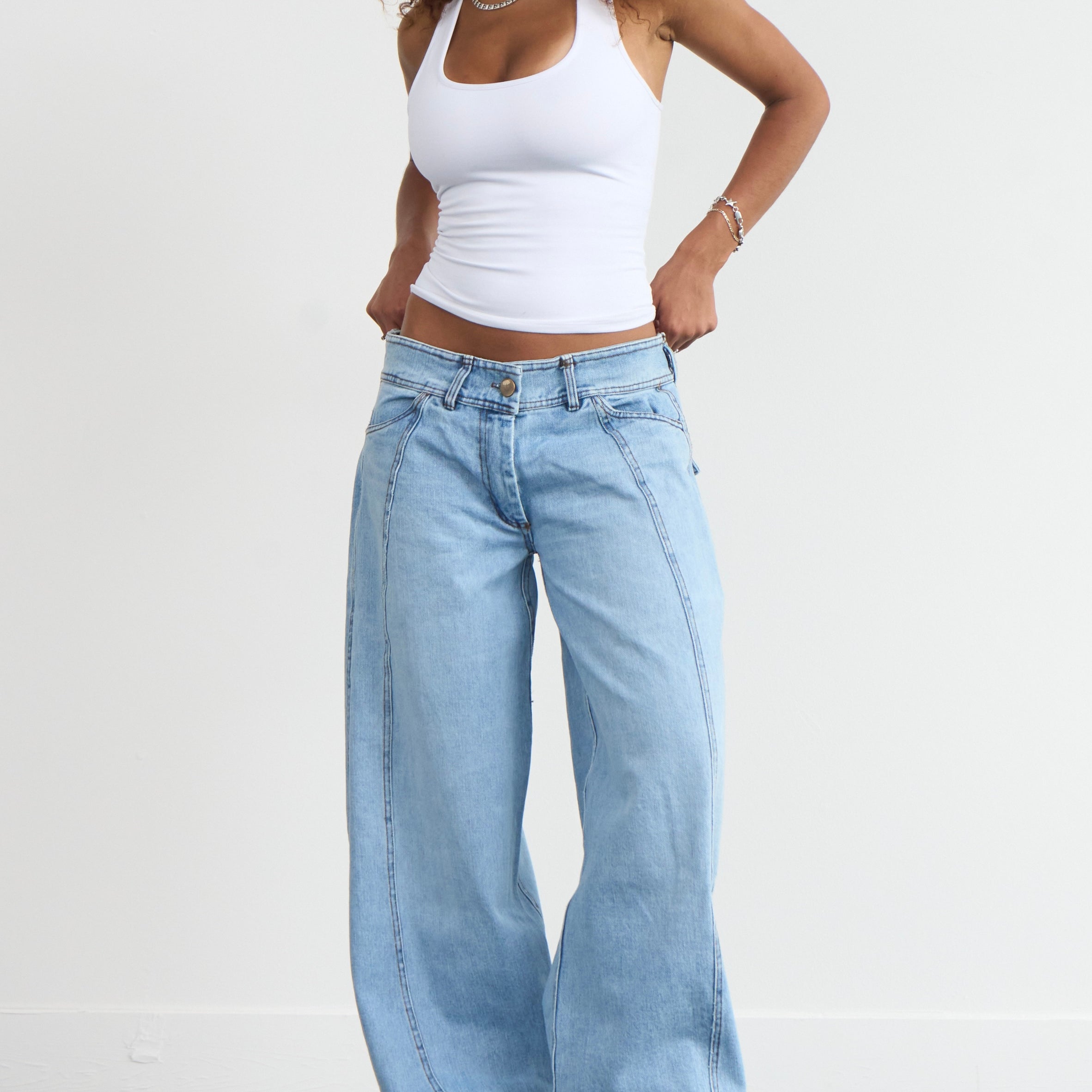 balloon jean - light washed denim