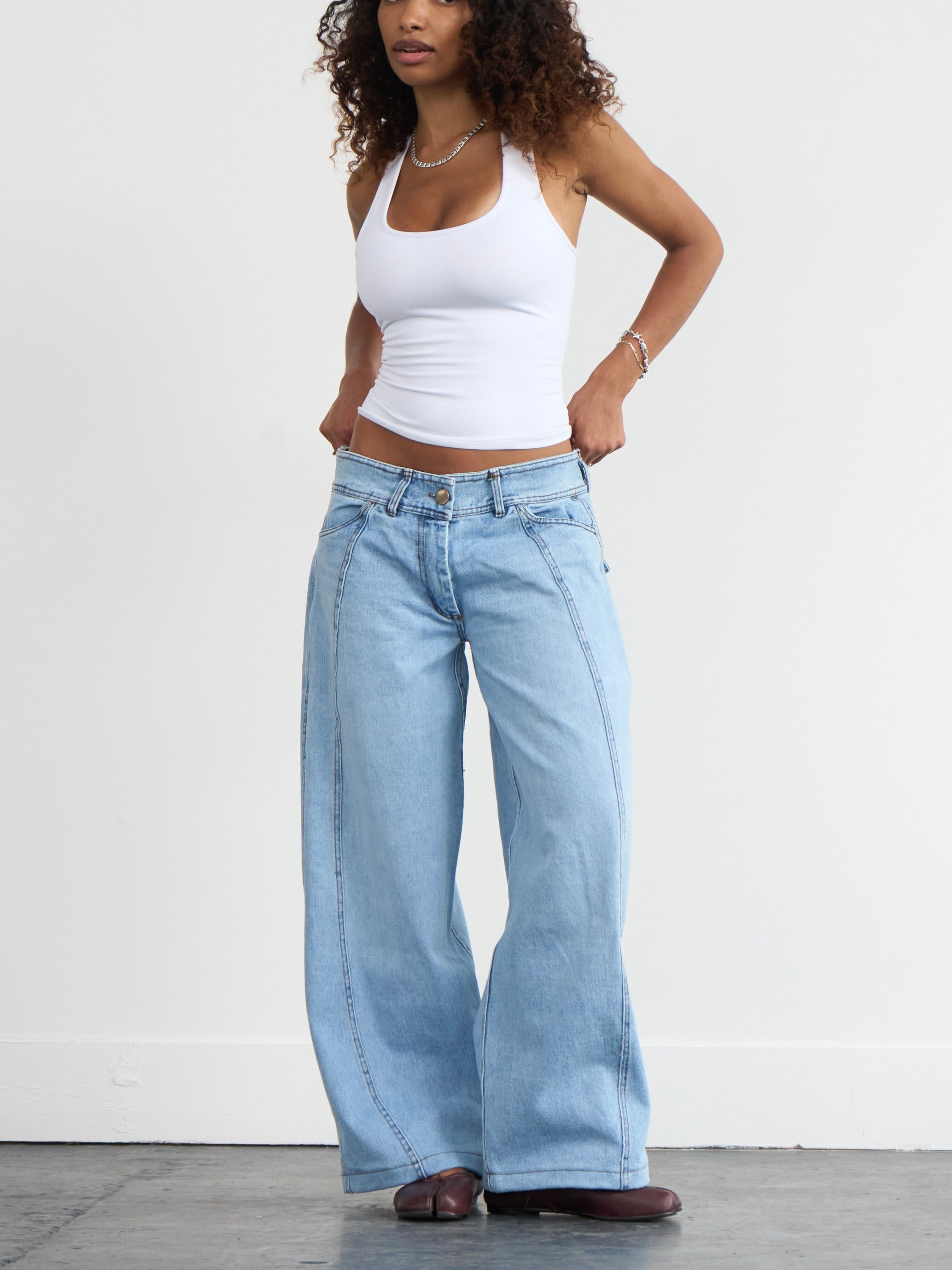 balloon jean - light washed denim