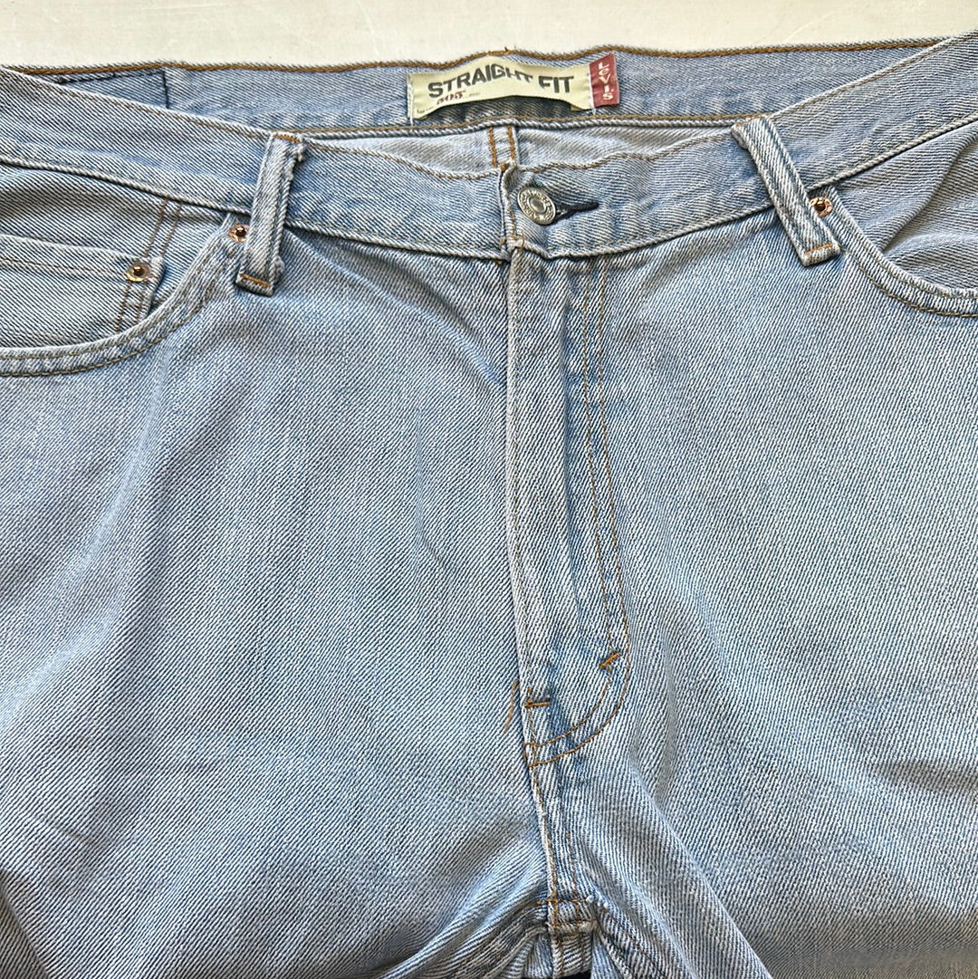 baggy light wash jeans by levi’s