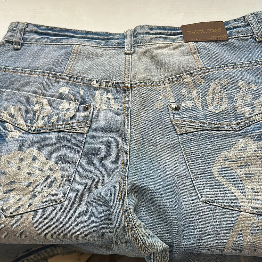 2000s baggy denim jorts