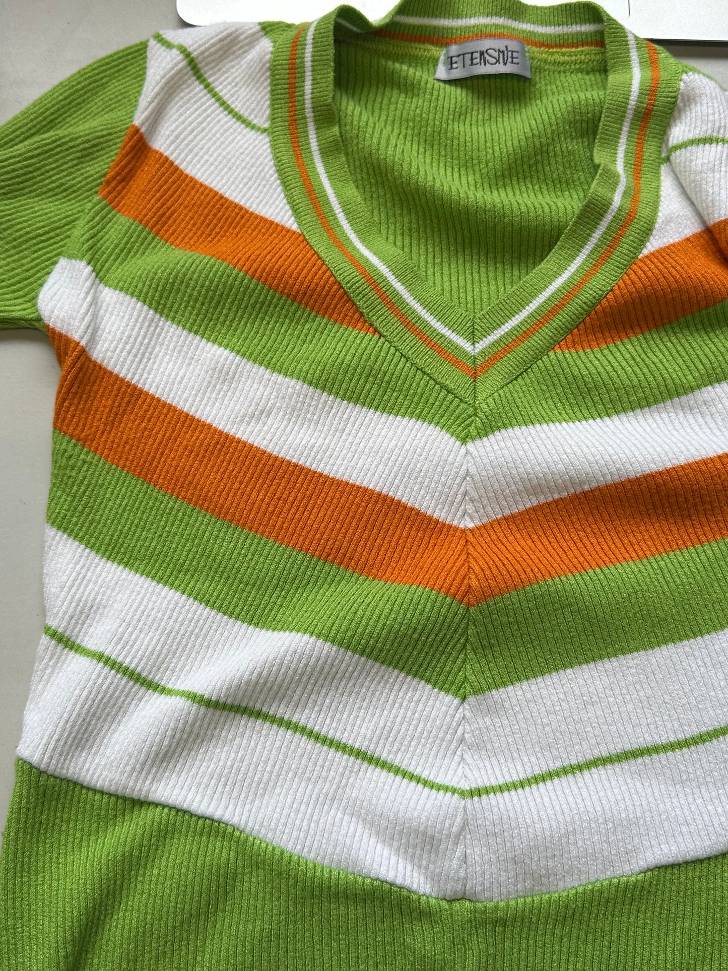 colourful 2000's green pattern long sleeve knitted top