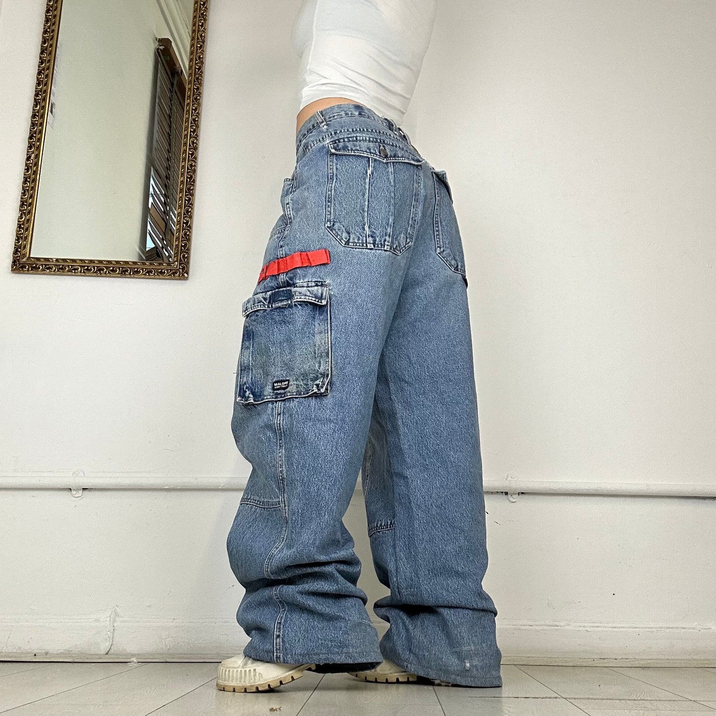 2000's baggy cargo jeans