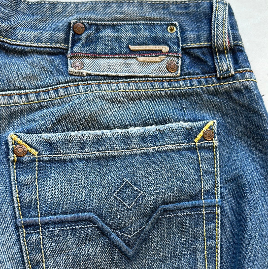 diesel 00’s flared jeans