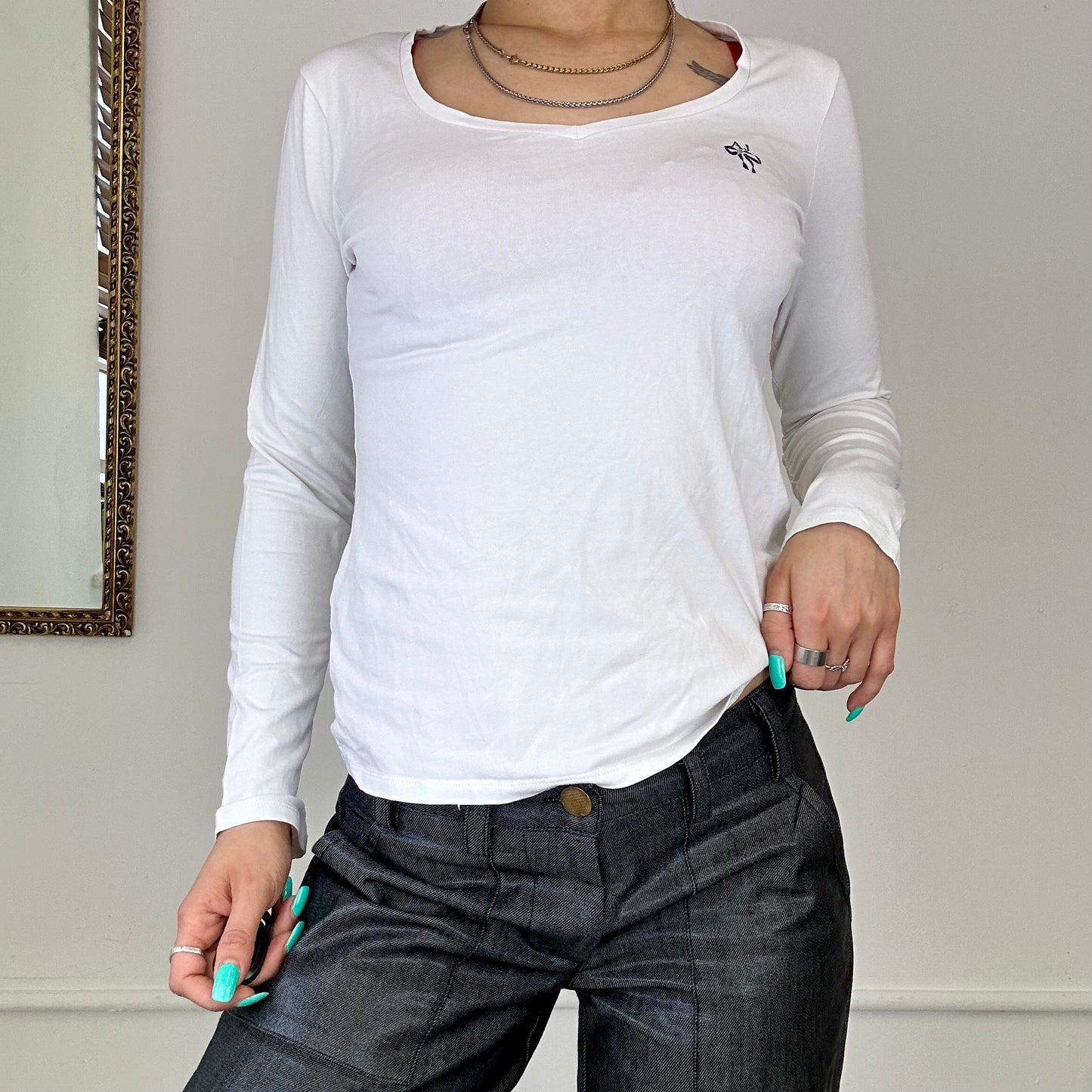 00s armani jeans white v neck top