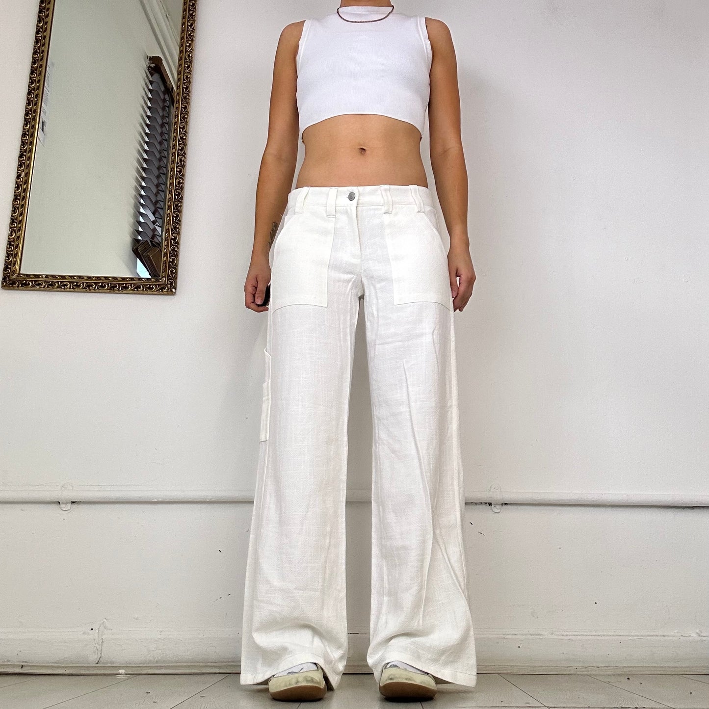 the slouch in white linen - size small - sample