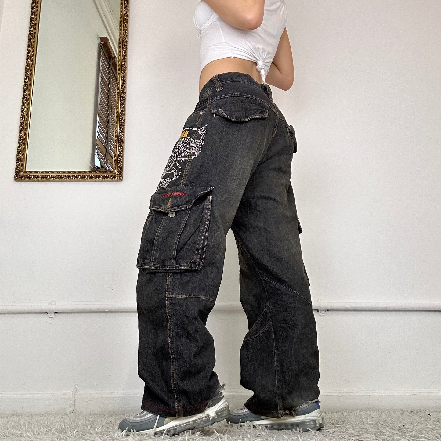 2000’s embroidered jeans