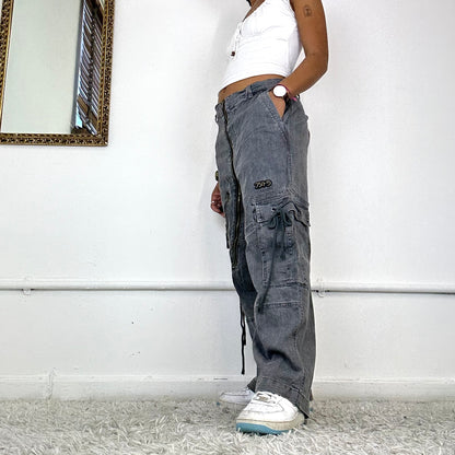 00's baggy cargo jeans