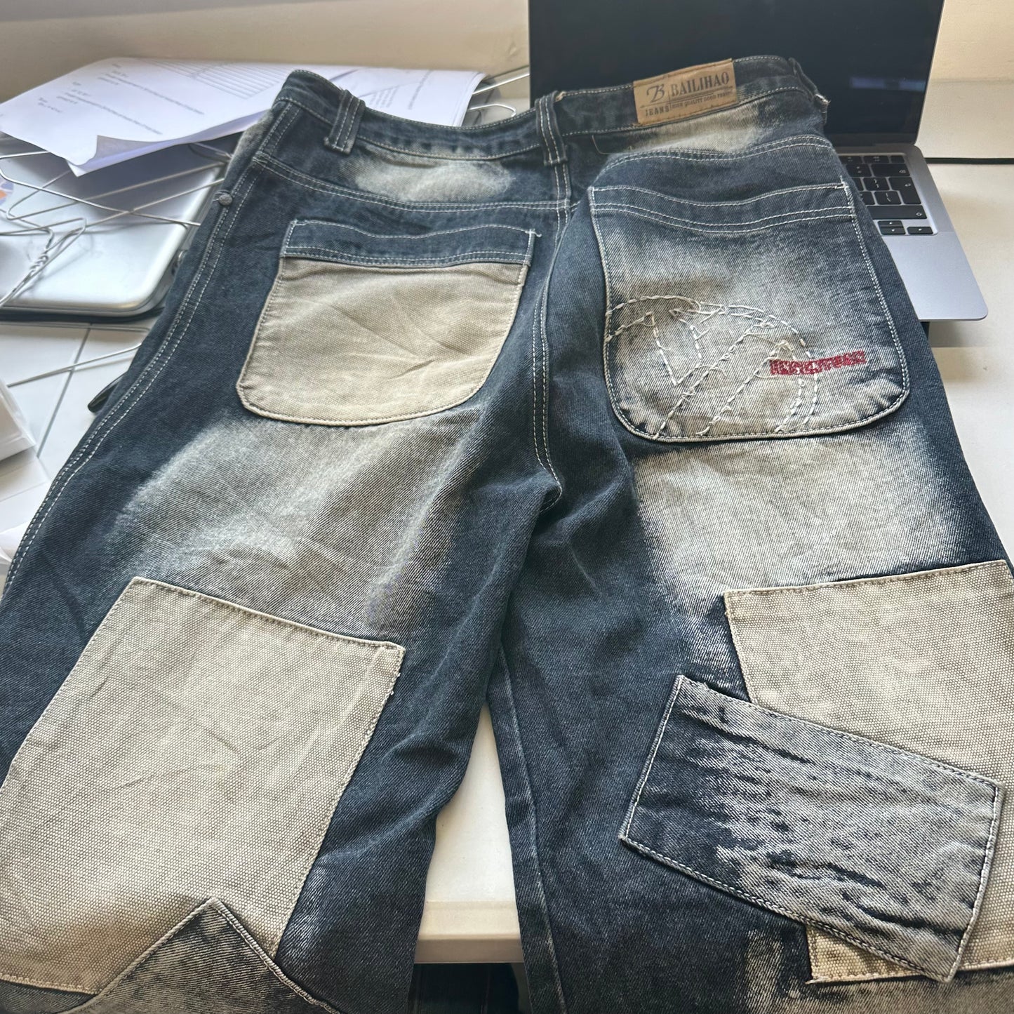 2000's baggy cargo jeans