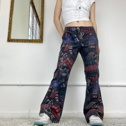 graphic print 00's flared jeans