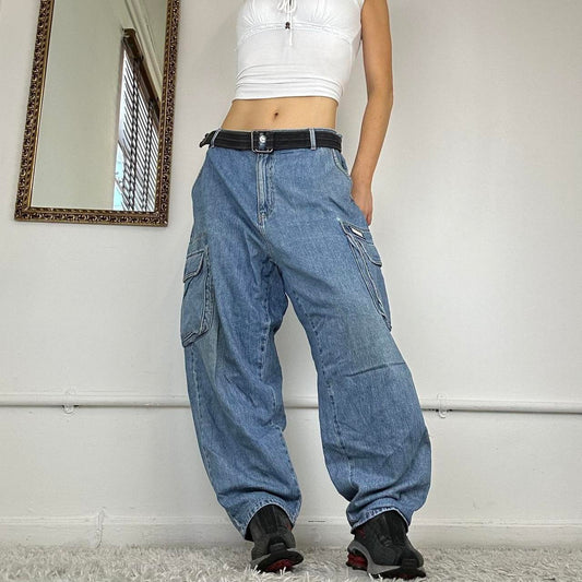 wide leg 90's baggy cargo jeans