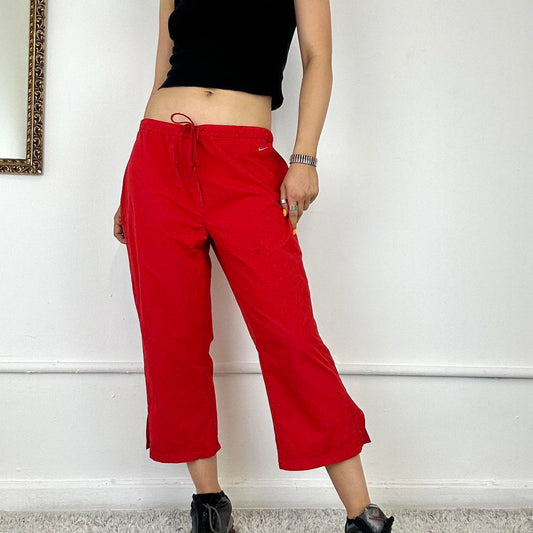 red nike capri trousers