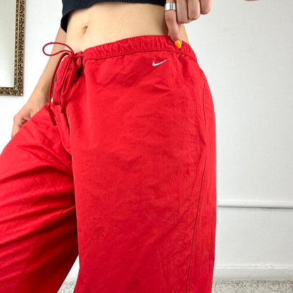 red nike capri trousers