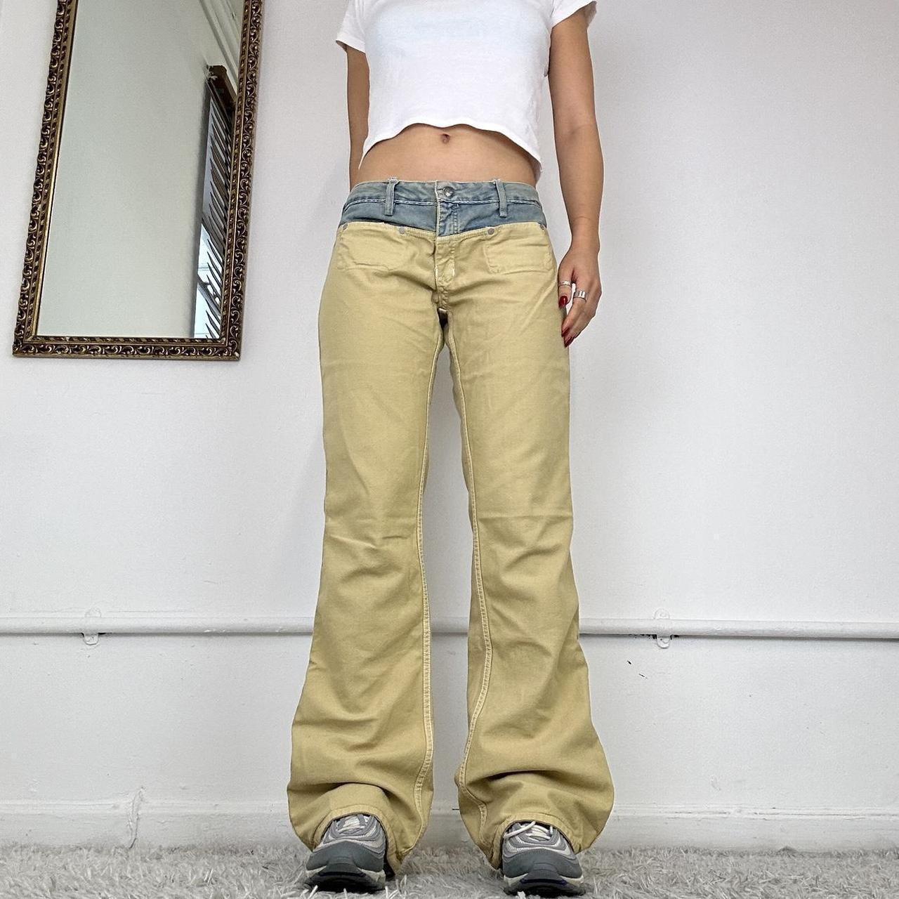 low rise wide leg cargo trousers