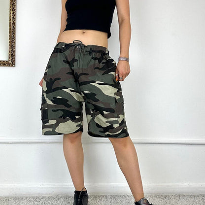 baggy camo cargo shorts