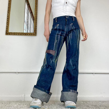 wide leg 2000's jeans