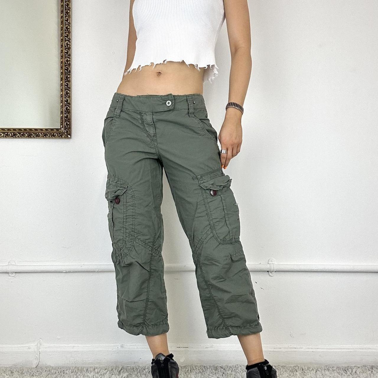 3/4 length cargo trousers