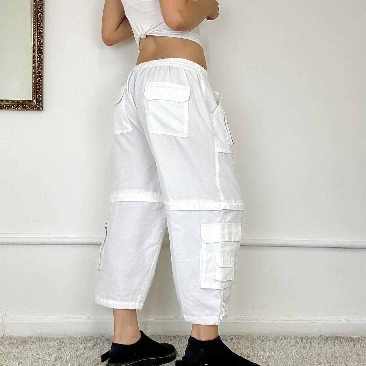 white  3/4 length cargo trousers