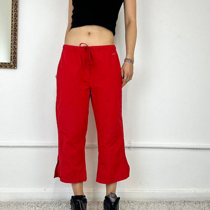 red nike capri trousers