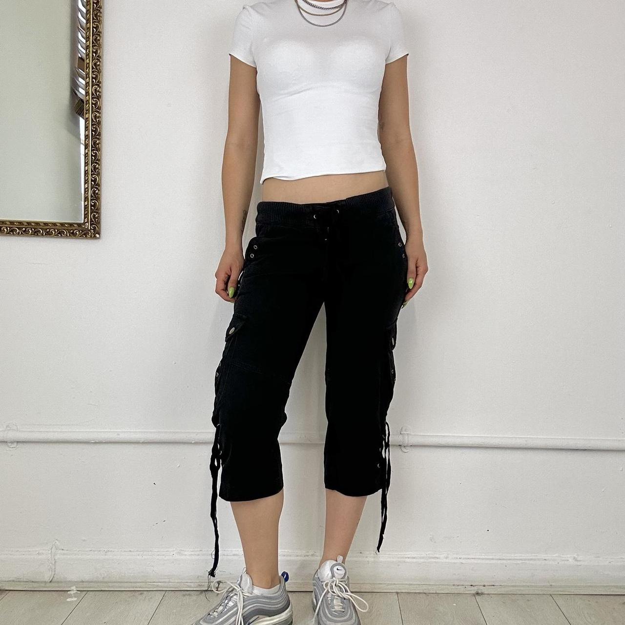 2000’s lace up capri trousers