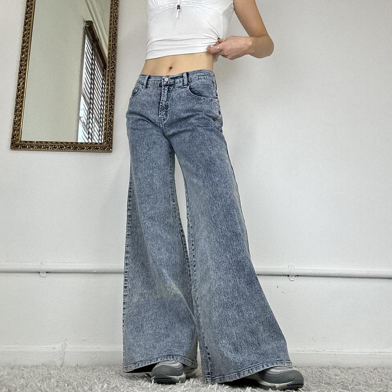 wide leg 2000s jeans