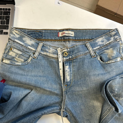 flared jeans by levi's