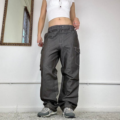 2000's baggy cargo jeans