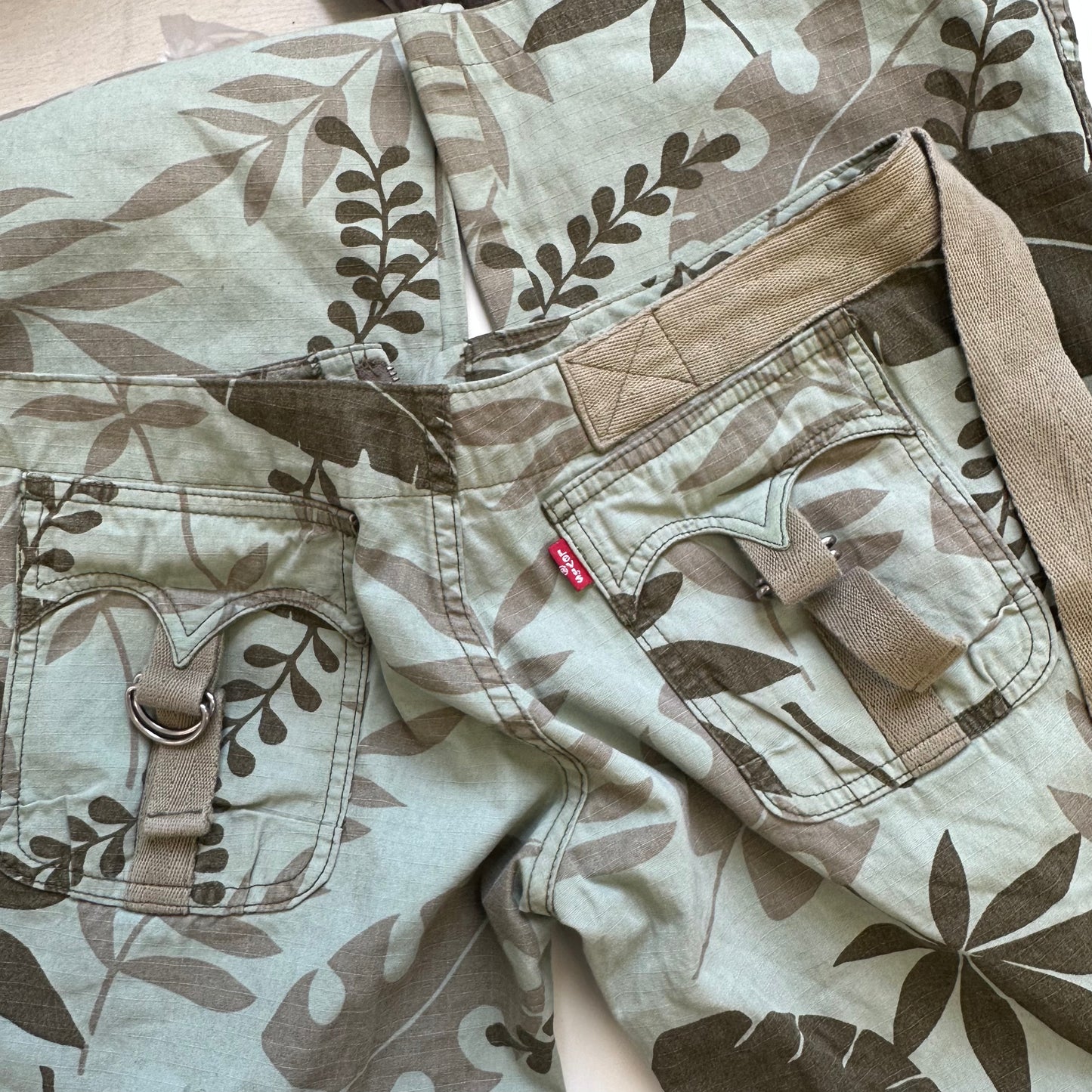 levi's red tab woodland cargo trousers