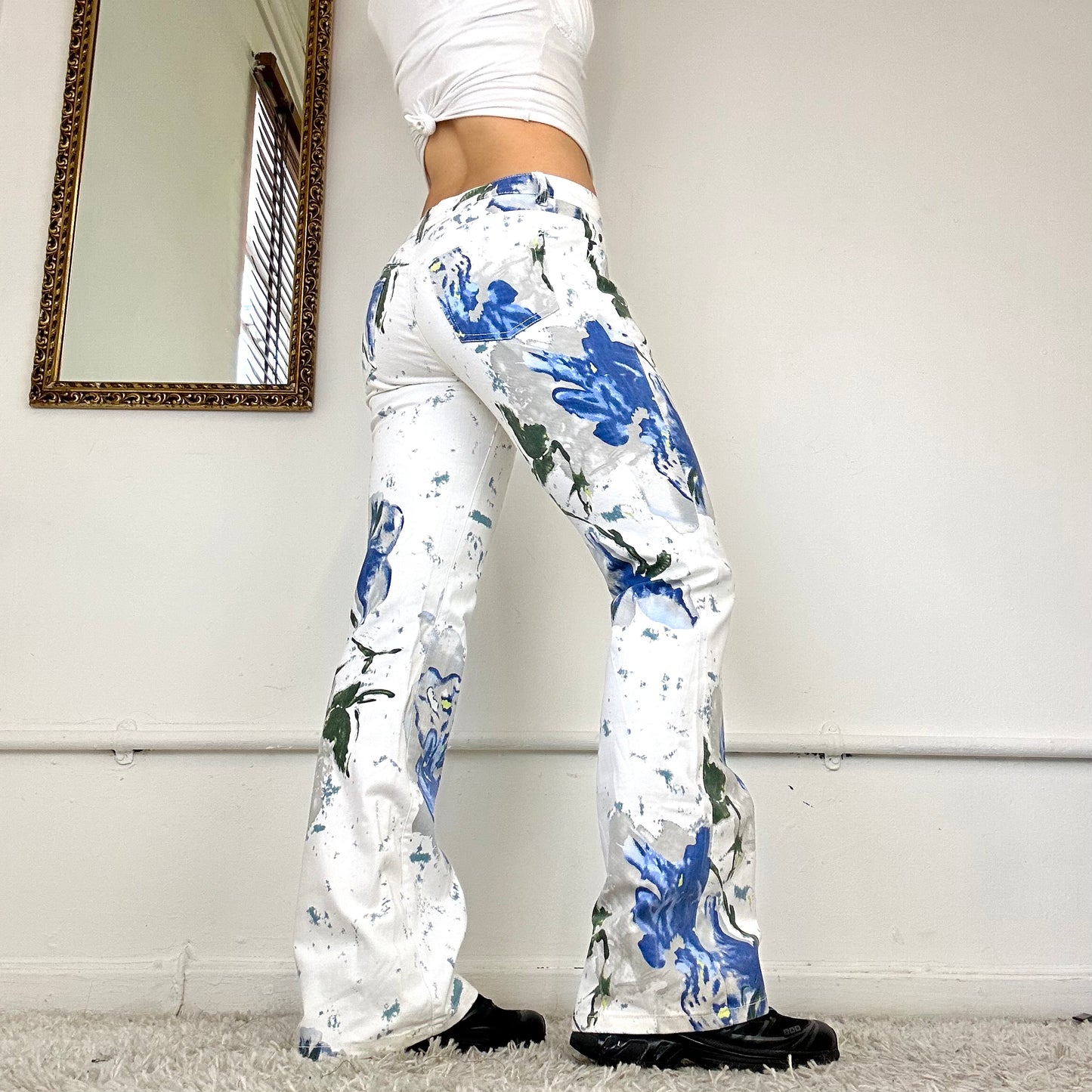 flared graphic print trousers