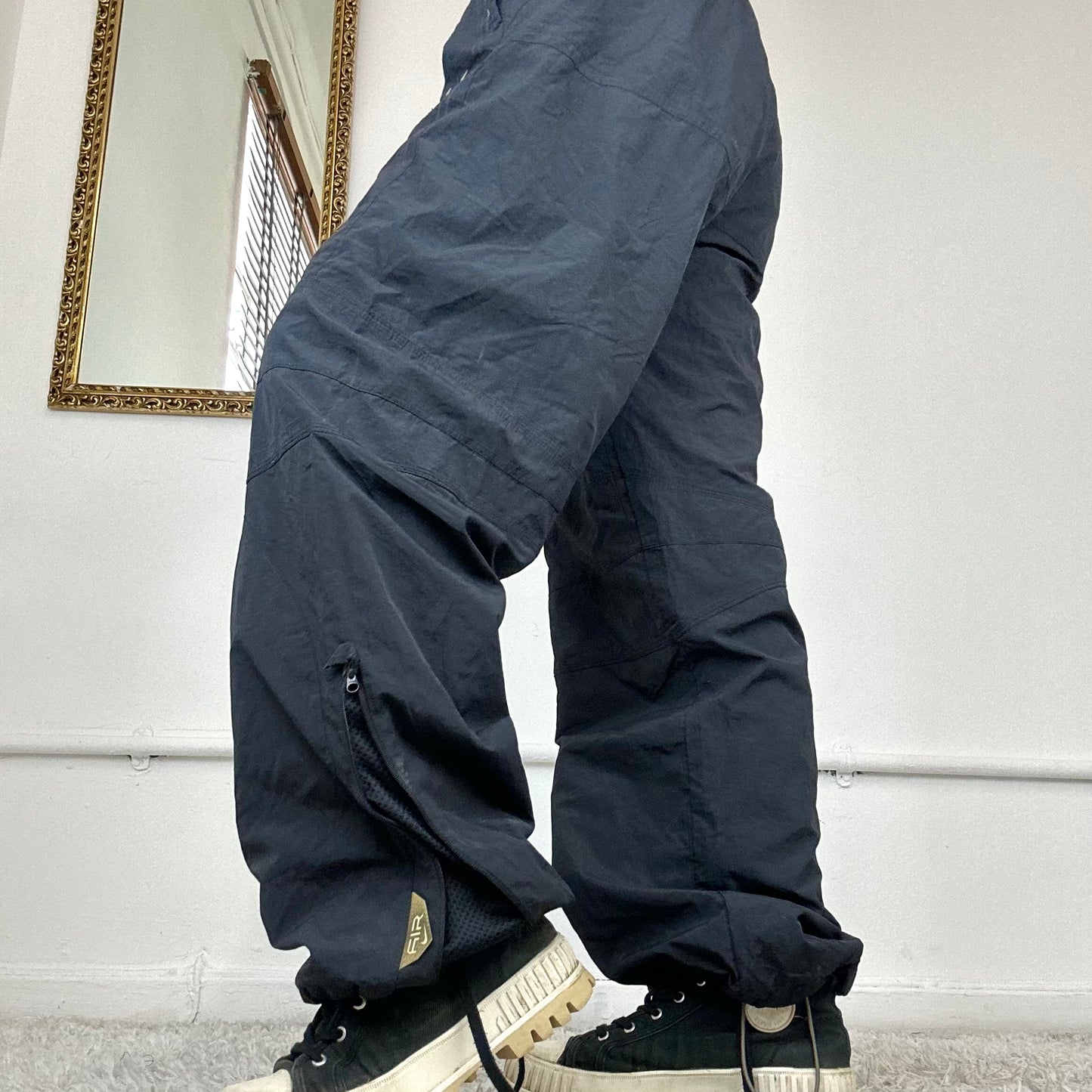 vintage nike cargo trousers