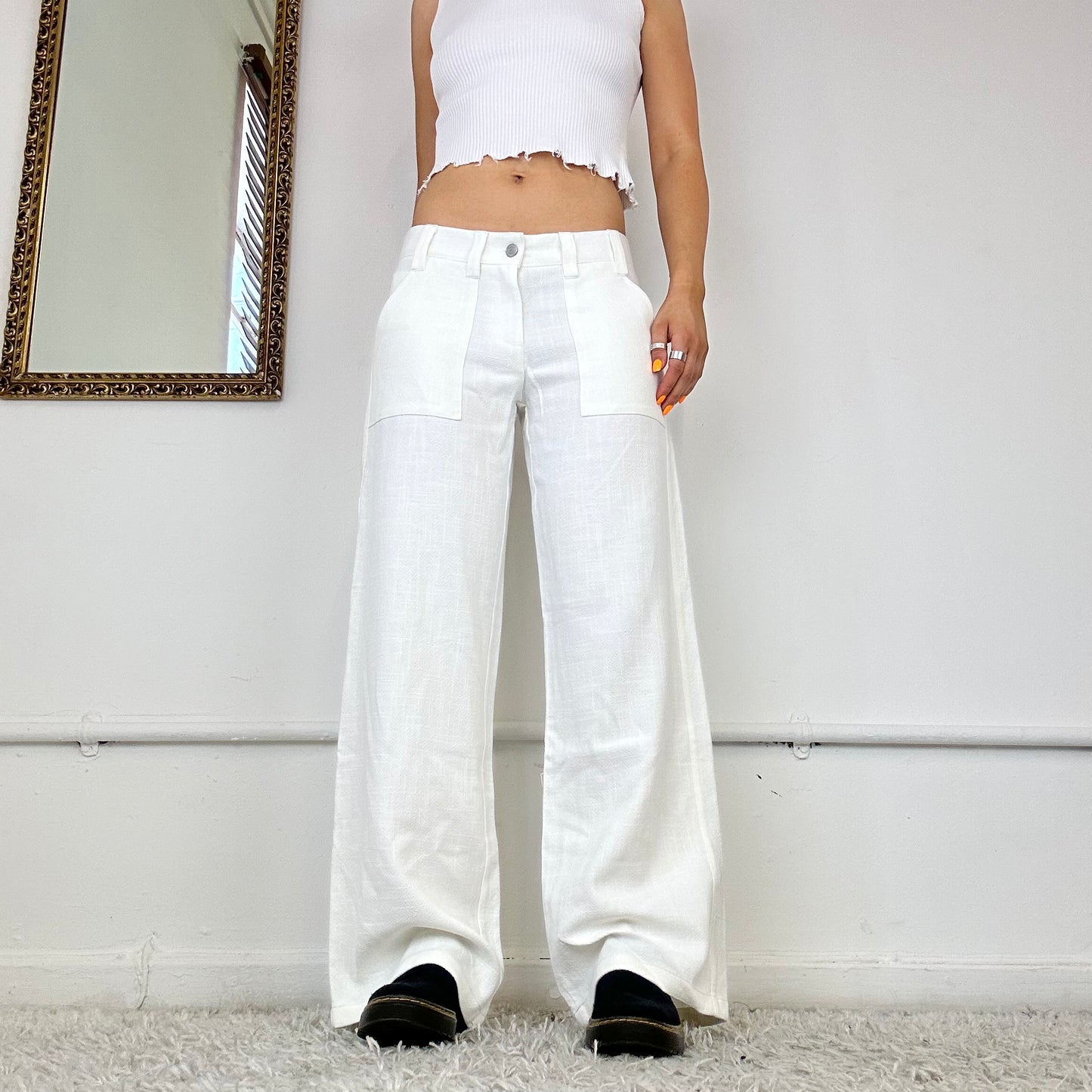 the slouch in white linen - sample