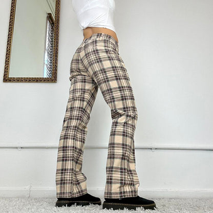 levis's checkered trousers